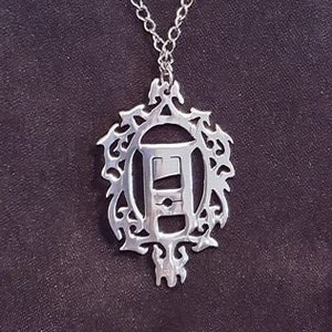 Collier pendentif Antoinette en aluminium recyclé
