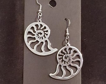 Shell recycled aluminum dangle earrings