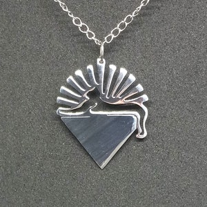 Kitty halsband med hänge i återvunnet aluminium