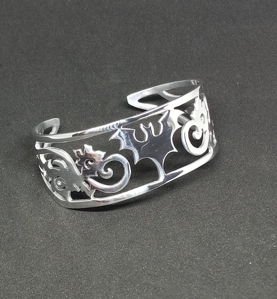 Whitby recycled aluminum cuff bracelet