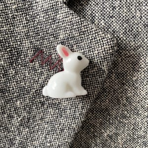 Rabbit pin