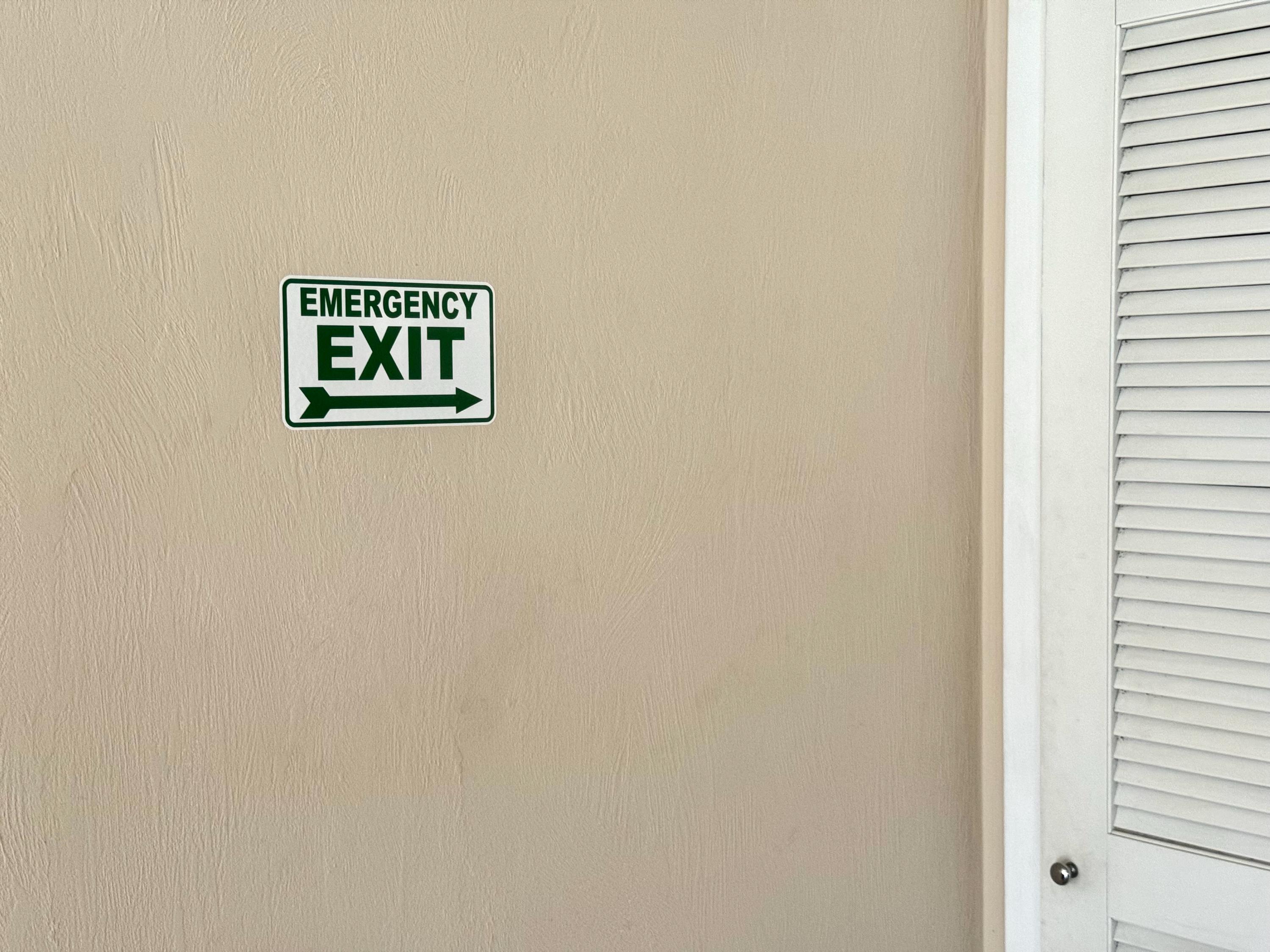 2 X Emergency Exit Indicator Sticker - Office Safety Notice - Emergency ...