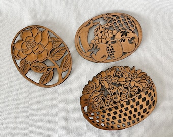 Vintage Copper Old Dutch Design Trivets, Copper Over Cast Iron Wall Hangers, Rose Flower, Fruit Basket, Flower Bouquet Basket, Kitchen Decor
