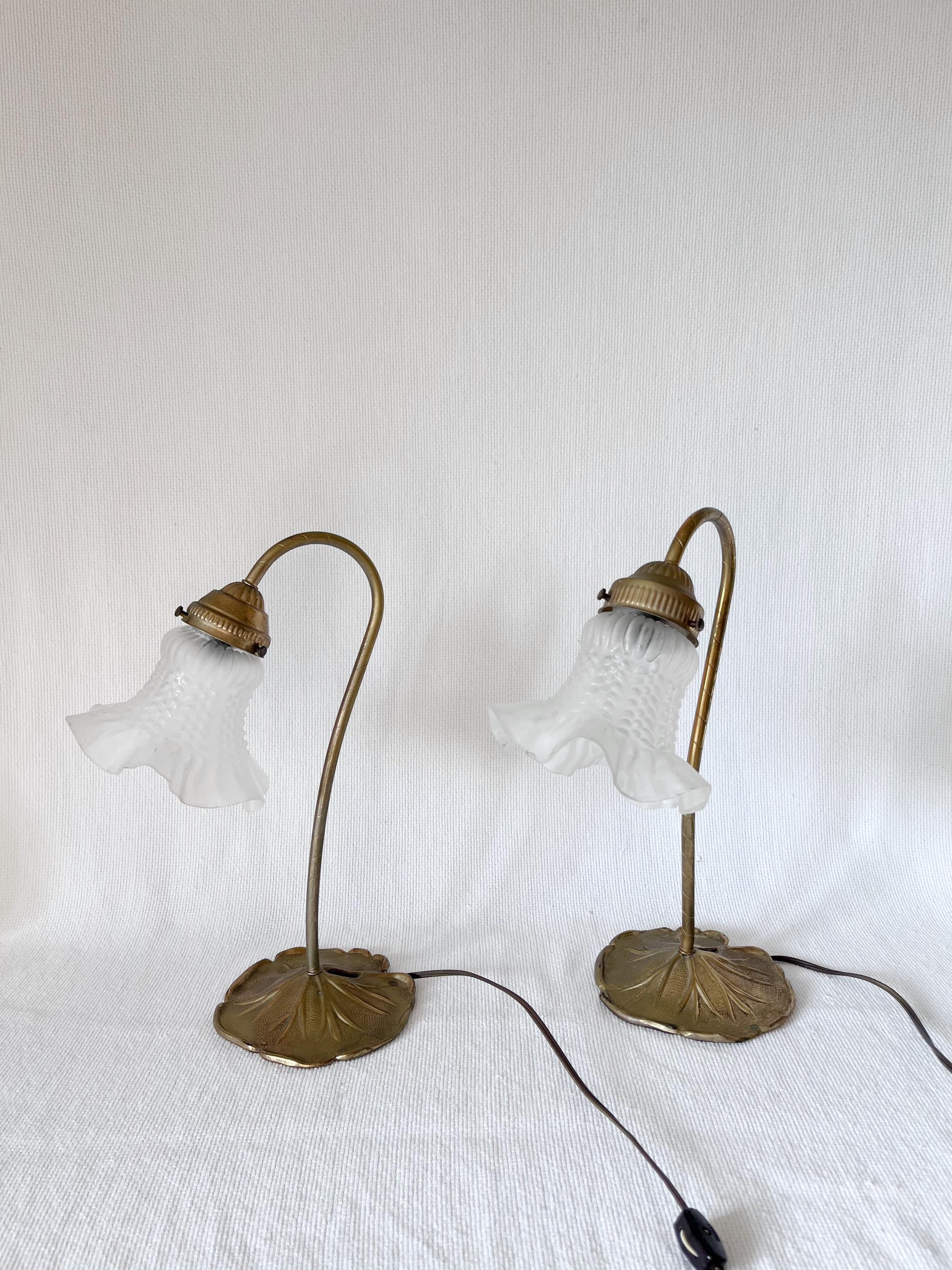 Vintage lily lamp - Etsy 日本 Vintage lily lamp - Etsy 日本