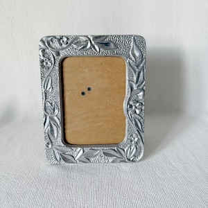 Vintage Silver Floral Ornate Tabletop Photo Frame, Unique Photo Frame, Silver Metal Picture Photo Frame, Solid Metal Heavy Large Pic Frame