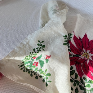 Vintage Christmas Napkin Cloth with Poinsettia and Greens, Never Used Vintage Christmas Table Napkin/Decoration, Linen Kitchen Towel