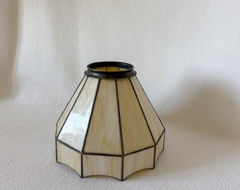Vintage Tiffany Style Stained Glass Lamp Shade, Cream Ivory Slag Glass Replacement Shade, Scalloped Edge, Vintage Style Lighting Decor