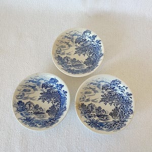 Vintage English Countryside Enoch Wedgwood Tableware 3 Small Bowls, Blue White Collectible with Crazing and Cracks and Stains, Old Bowls