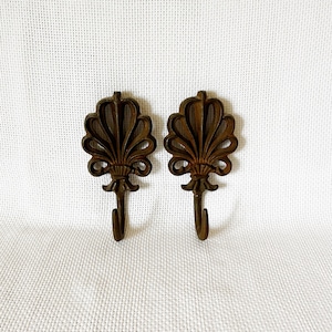 Cast Iron Heavy Large Hooks, Key Holder, Plaque, Wall Decor, Wall Mounted, Organizer, Keys, Farmhouse Hall Decor, Antique House Decoration