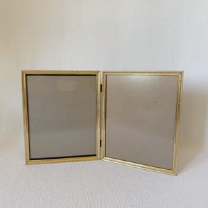 Vintage Gold Metal Bi-Fold Photo Frames, English Style Photo Picture Frames, Minimal Gold Elegant Frames Midcentury Picture Double Frame