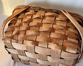 Antique/vintage Picnic Basket With Lid and Stamp Wov-n-wood by