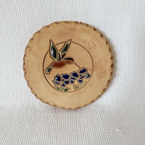 Vintage NAN GROVES Bread Tile, Vintage Folk Art Pottery Hummingbird Warmer, Wall Tile, Terra Cotta Round Decorative Plate/Tile Warmer Trivet