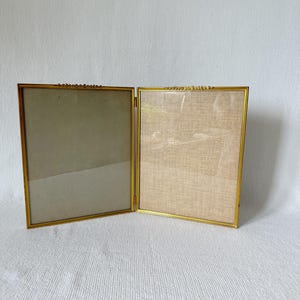 Vintage Gold Metal Bi-Fold Photo Frames, English Style Photo Picture Frames, Minimal Gold Elegant Frames Midcentury Picture Double Frame
