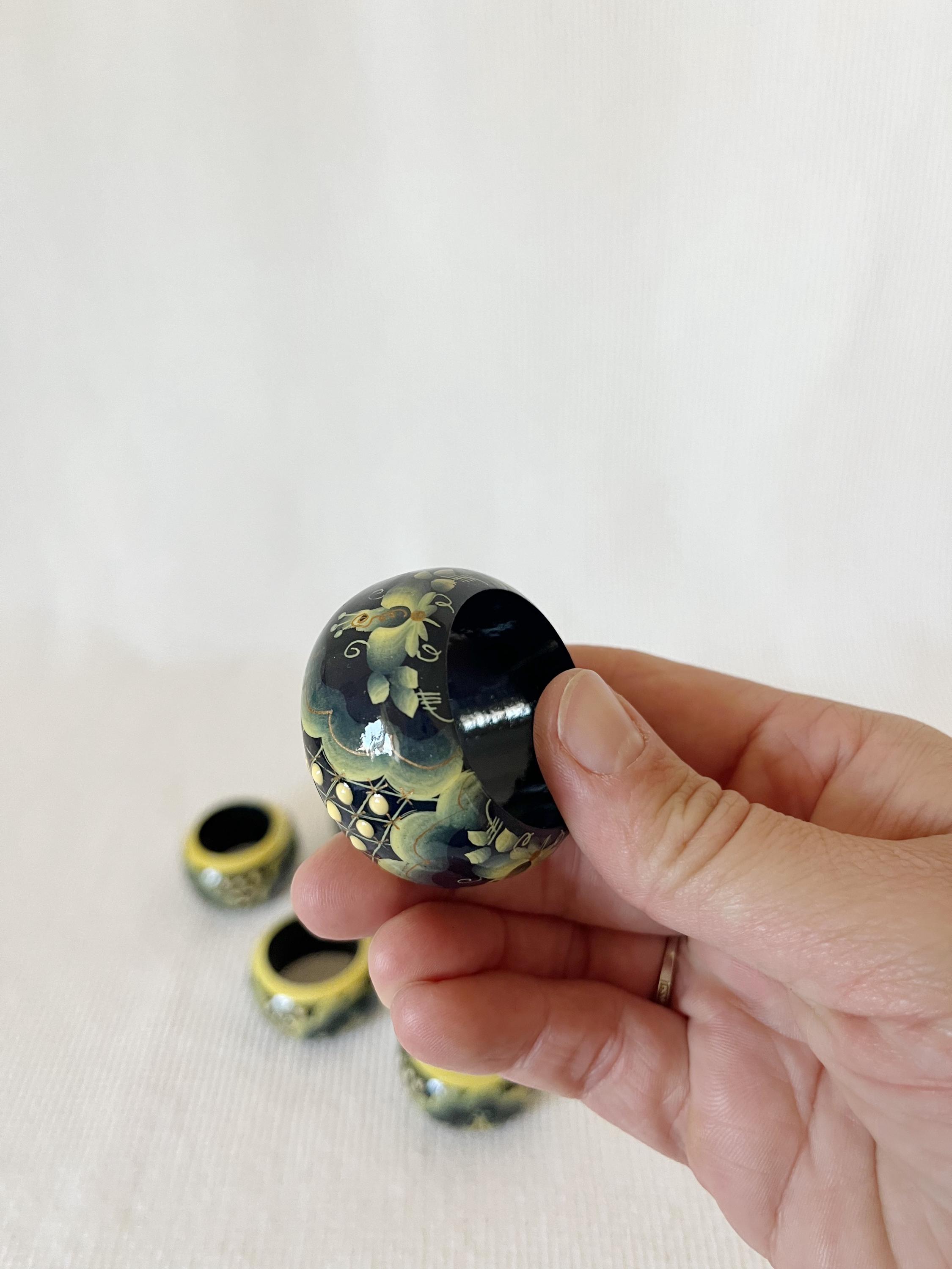 Vintage Wooden Floral Hand Painted Napkin Rings Blue/navy/black and ...