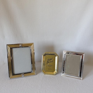 May include: A rustic wooden sign with the text "Welcome to our porch" in white lettering. The sign features a distressed finish and a simple, inviting design, perfect for outdoor decor.