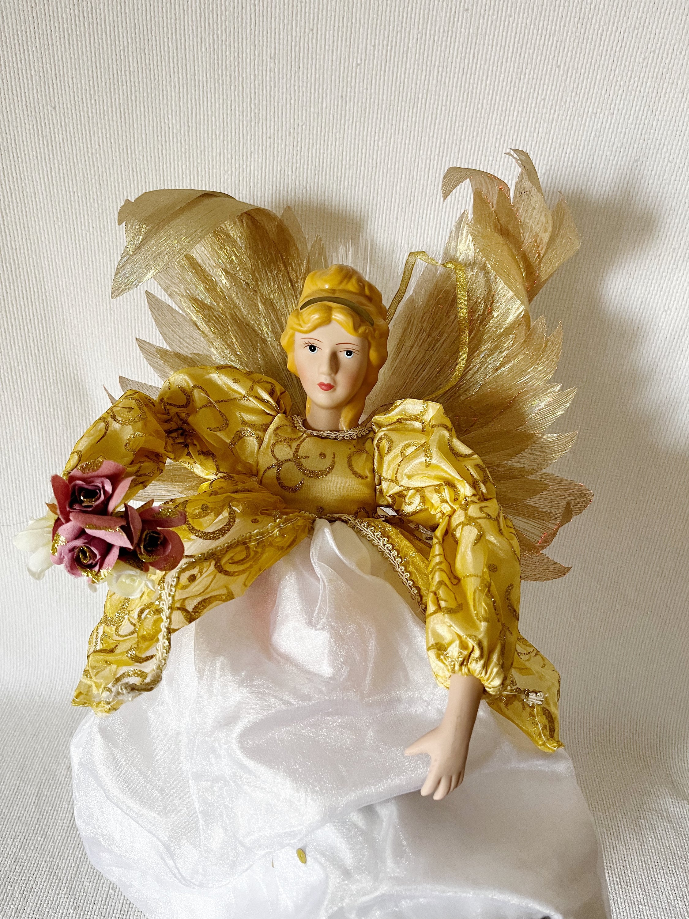 ヴィンテージクリスマスの大きな頭の天使のツリートッパー、トリムA