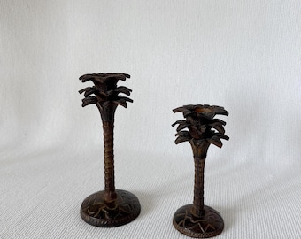 Candelabros vintage de hierro fundido con forma de palmera, portavelas estilo tiki, decoración tropical, decoración isleña de mediados de siglo, acento rústico bohemio