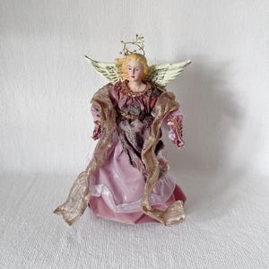 Vintage Angel in Pink Dress Christmas Tree Topper, Cherub Angel in Pink and Gold Fancy Dress, Ceramic Wings Angel Christmas Tree Decoration