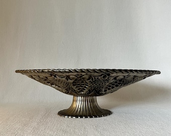 見事なフランスのヴィンテージ装飾の打ち出し銀金属フルーツトレイ