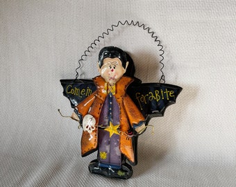 Come for a Bite Vampire Halloween Door Decoration, Front Door Halloween Hanging, Vintage Halloween Ornament, Cute and Scary Halloween Decor