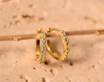 18K Gold Hoop Earrings, Huggie Earrings, Diamond Huggies, Wedding Gift, Gift for Her, Gift for Mom, Birthday Gifts, K0077