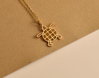 18K Gold Turtle Necklace, Aztec Jewelry, Handmade Pendant, Gift for Her, Fashion Accessory, Cultural Inspired Necklace, GS0160