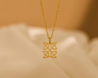 Collana con nodo celtico in oro 18 carati, gioielli con variante del nodo della Trinità, ciondolo con simbolo irlandese, collana con eredità celtica, regalo spirituale per lei, GS0129