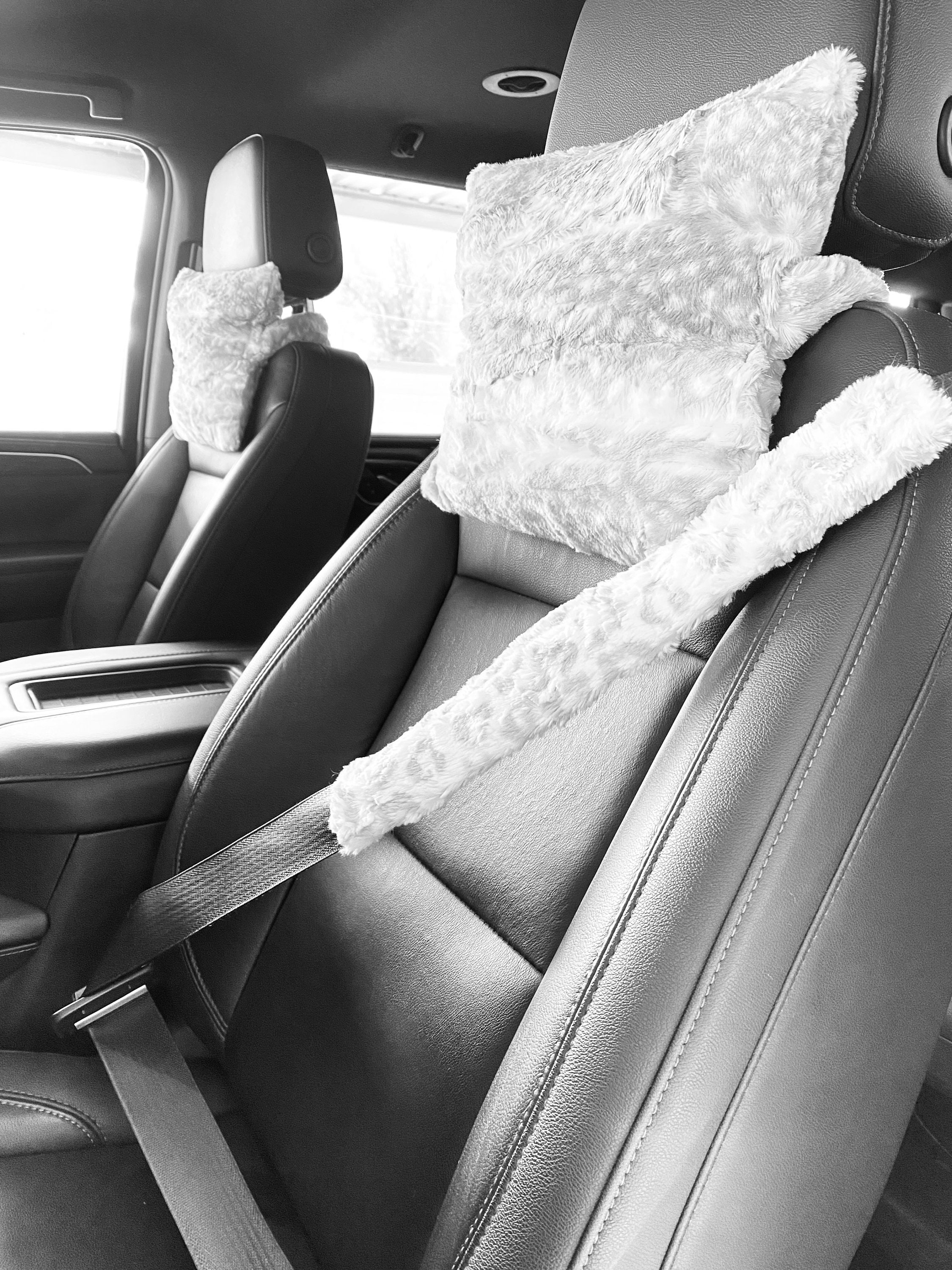 Cuscini per poggiatesta del collo dell'auto ispirati al cinnamoroll Copricintura  di sicurezza - Negozio di moda Kawaii