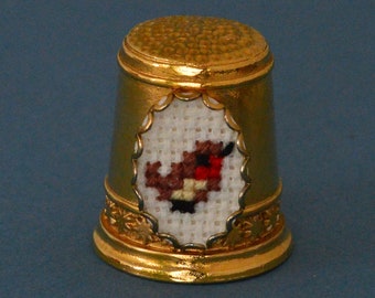 Hand Embroidered Robin Thimble by Elizabeth~R~Anderson Miniature Embroideries