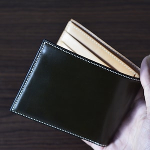 Olivgrüne Muschel Cordovan und Buttero Leder Bifold Geldbörse. Anpassbare 10 Farben Shell Cordovan Bifold Brieftasche. Herren Geschenk Geldbörse.