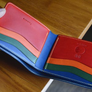 Cartera plegable de piel Walpier Buttero de la Conceria italiana. Personalizable en 9 colores. Cartera de regalo para hombre.