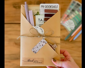 Rendez-vous amoureux avec un livre / Cadeau pour amoureux des livres / Accro à la lecture / Cadeau pour elle / Livre surprise / Booktok / Cadeau d'anniversaire / Livre personnalisé