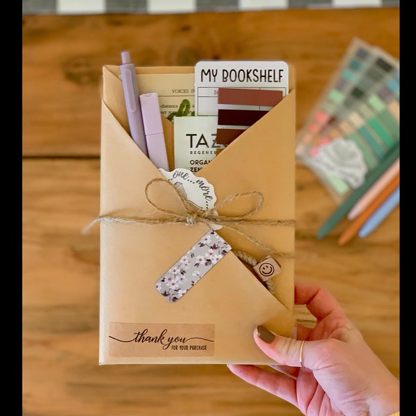 Blind Date met een boek / Cadeau voor boekenliefhebber / Leesverslaafde / Cadeau voor haar / Verrassingsboek / Booktok / Verjaardagscadeau / Gepersonaliseerd boek