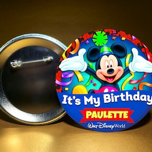 Disney MICKEY Happy Birthday button pin badge | Disney Celebration-badge | Gepersonaliseerde verjaardagsbadge | Mickey Mouse | Disney-badge