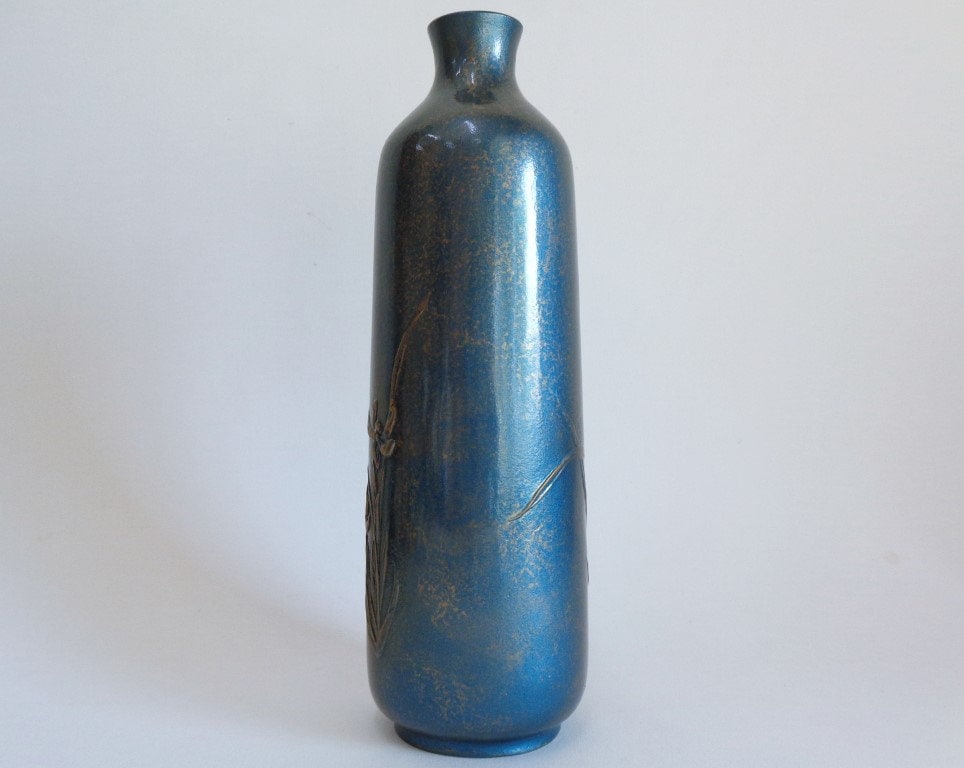 Cast Bronze Bottle Vase, Japanese Hoshu Art Casting Masterpiece