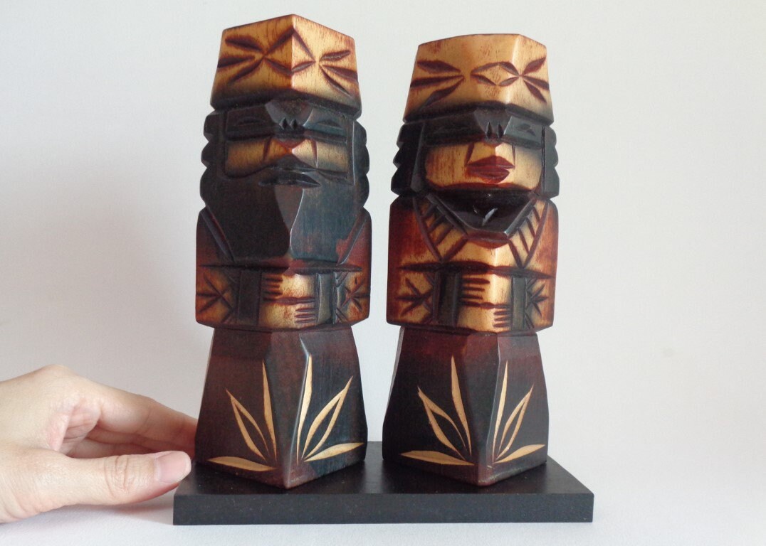 ヴィンテージアイヌこけし：北海道産木製ペア - Etsy 日本