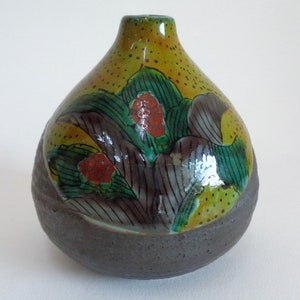 Yoshidaya Kutani Single Flower vase, Japanese Kutani Artistic Marked-Signed pottery, Handcrafted #4130