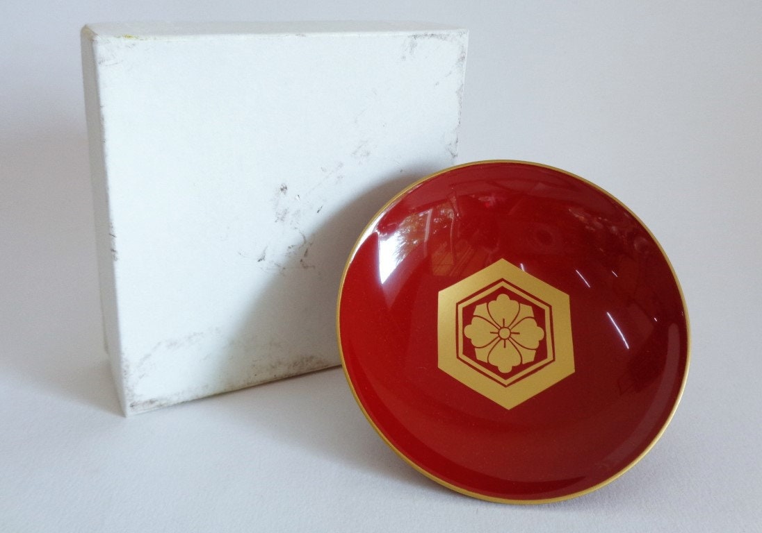 Japanese Lacquerware for sale Only 2 left at 70