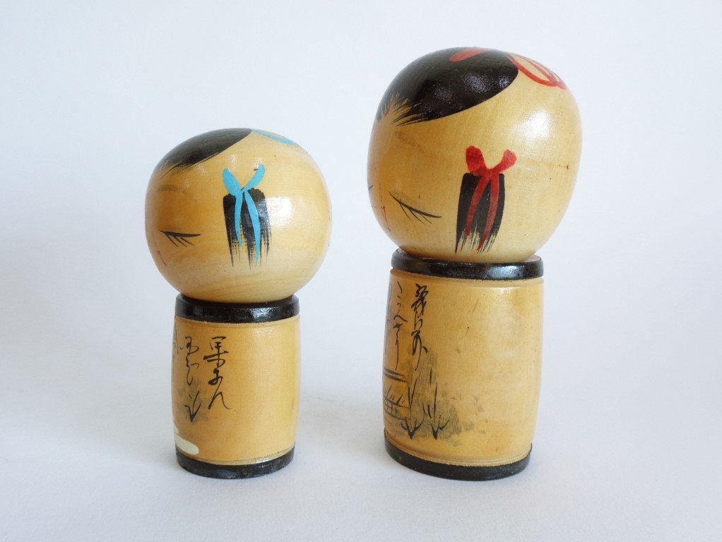 ヴィンテージ 創作こけし：日本の木製アート、サイン入りペア - Etsy 日本
