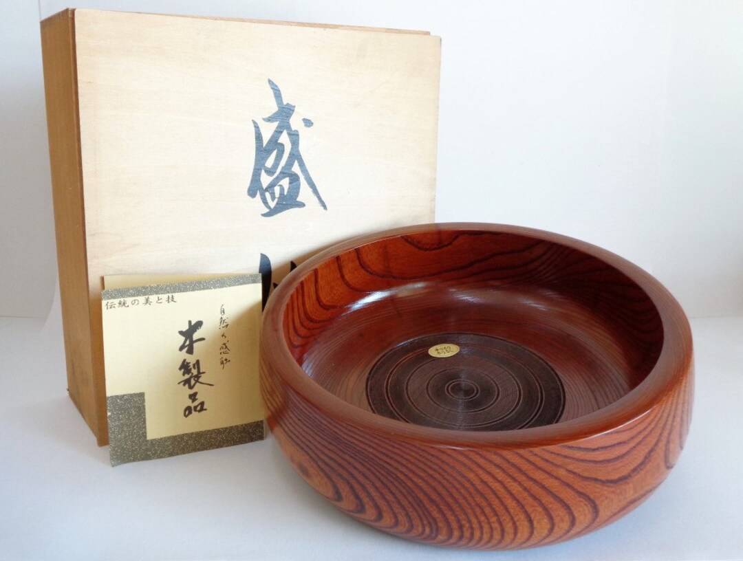 漆塗りの天然木菓子器、日本の手作り茶道用食器、木製友箱 #3672
