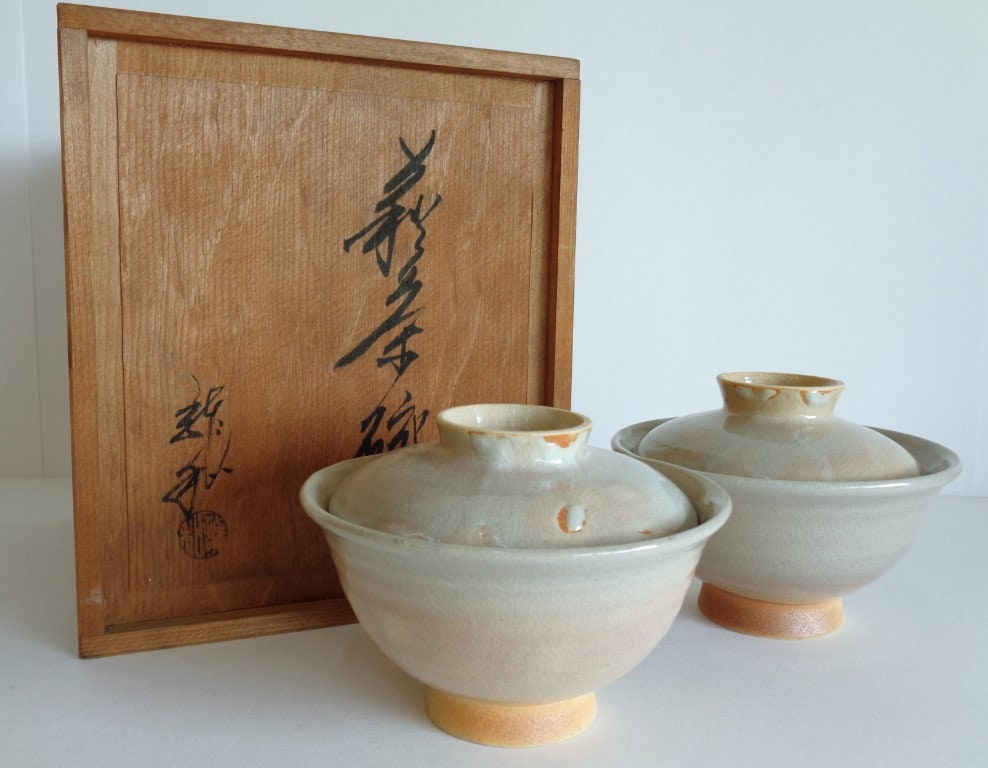 蓋付き茶碗ペア ヴィンテージ 萩焼 芸術的な陶器 茶碗、木製の友箱