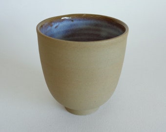 Teetasse für Sencha, Hakeme-Dekor, innen glasiert, außen unglasiert, japanische Künstlerkeramik gemarkt-signiert #2291