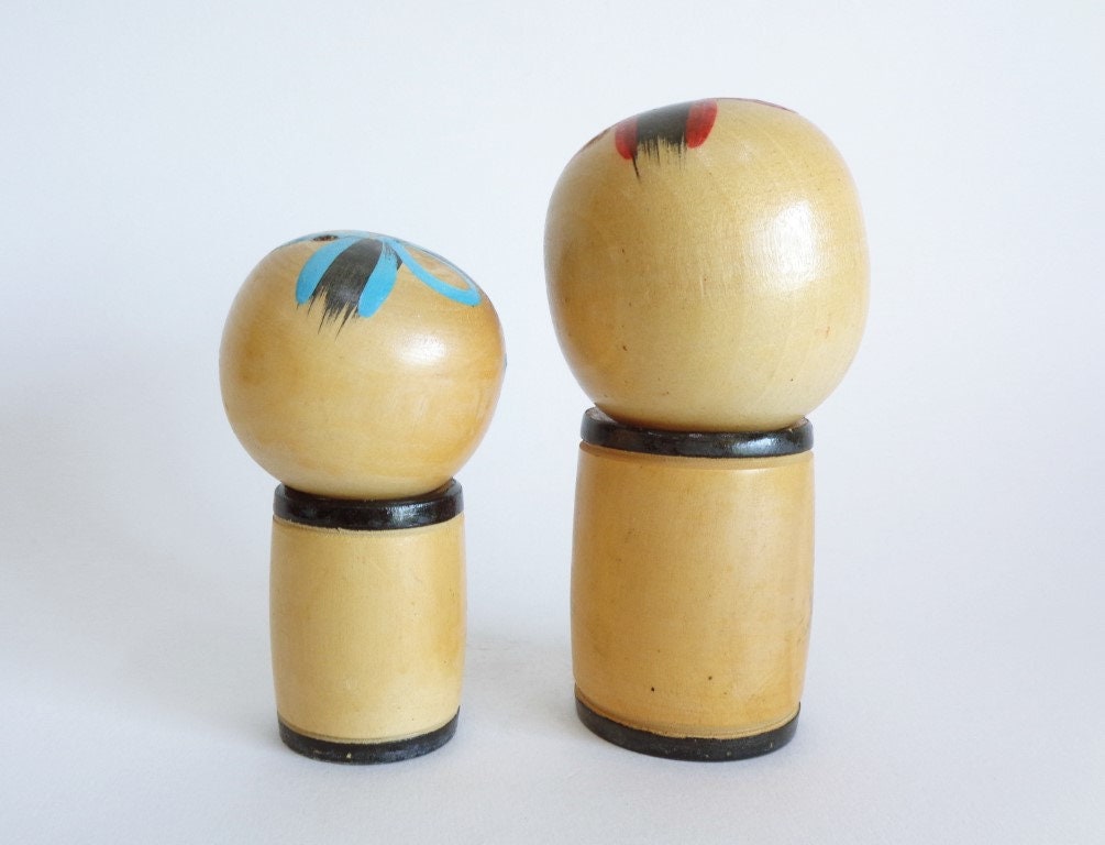 ヴィンテージ 創作こけし：日本の木製アート、サイン入りペア - Etsy 日本