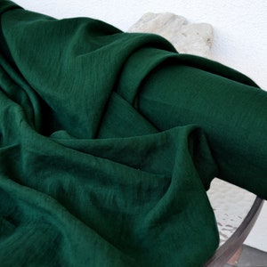 Emerald Green 100% Linen fabric 205gsm, 145cm/58inches wide. Medium weight,densely woven,prewashed,softened,for various sewn products