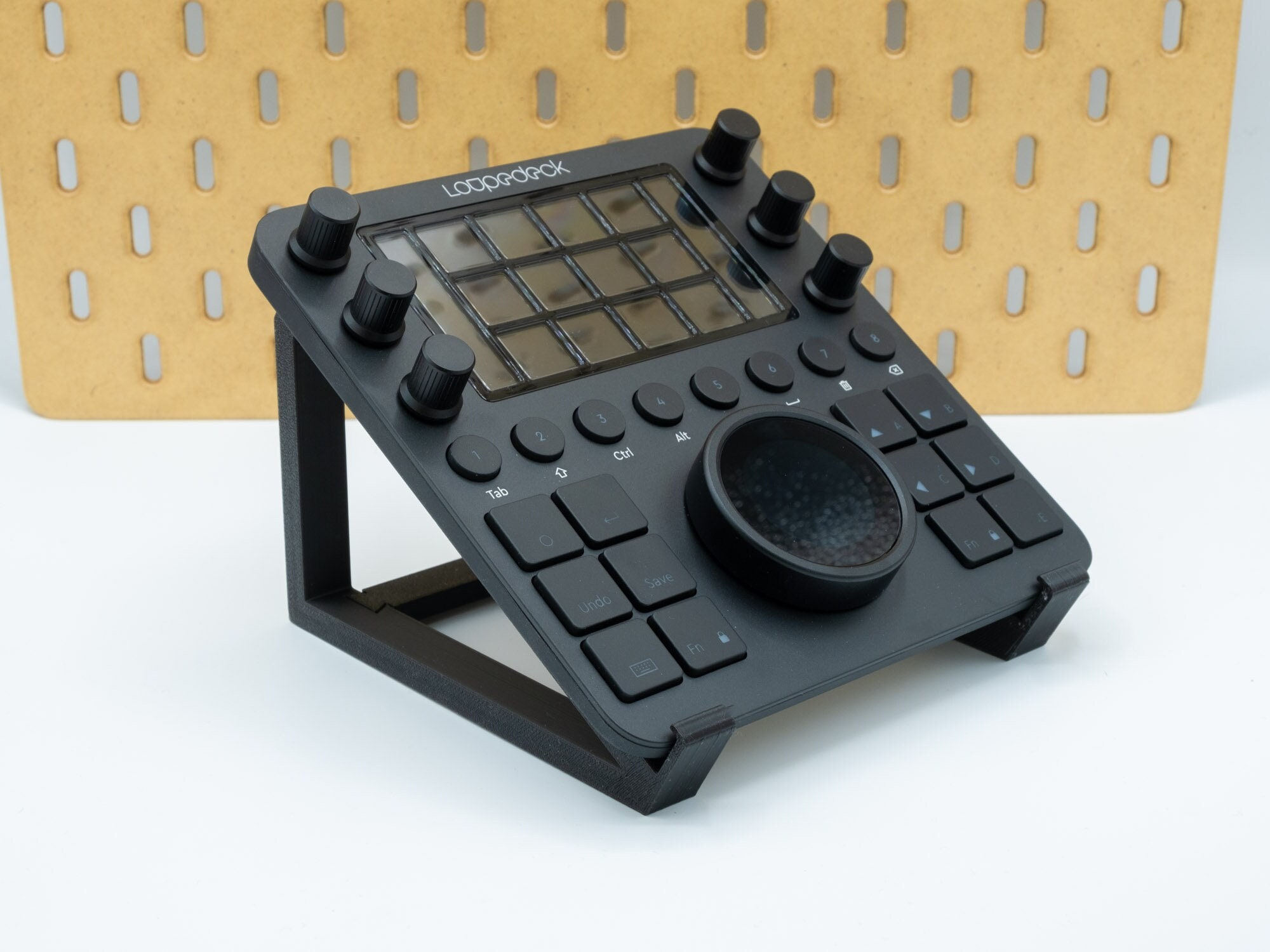Loupedeck CT Stand | Improves Vision and Use Thanks to the Loupedeck CT Stand | Improves Vision and Use Thanks to the