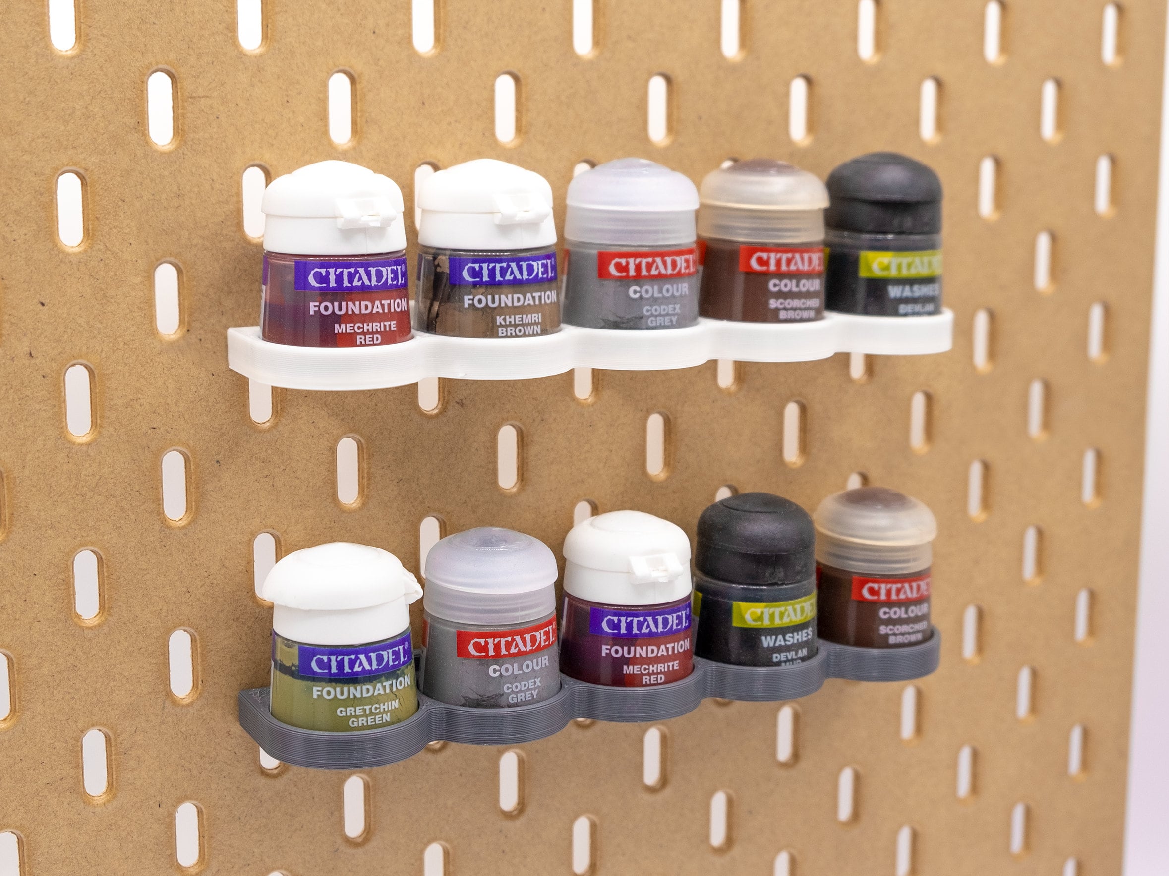 STL file Citadel Modular Paint Bottle Rack/Organizer/Holder - (12 Bottle)  32mm, Citadel, Modular, Wall mount, Model paints, Art-tool, Paint rack,  Paint jar holder, Paint storage organizer, Airbrush, Desk organizer, Wall  rack, Miniatures