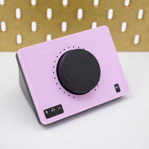 Wave XLR Cover | Change the color to White, Pink or even Gray or Black, and remove the logo from the faceplate Elgato
