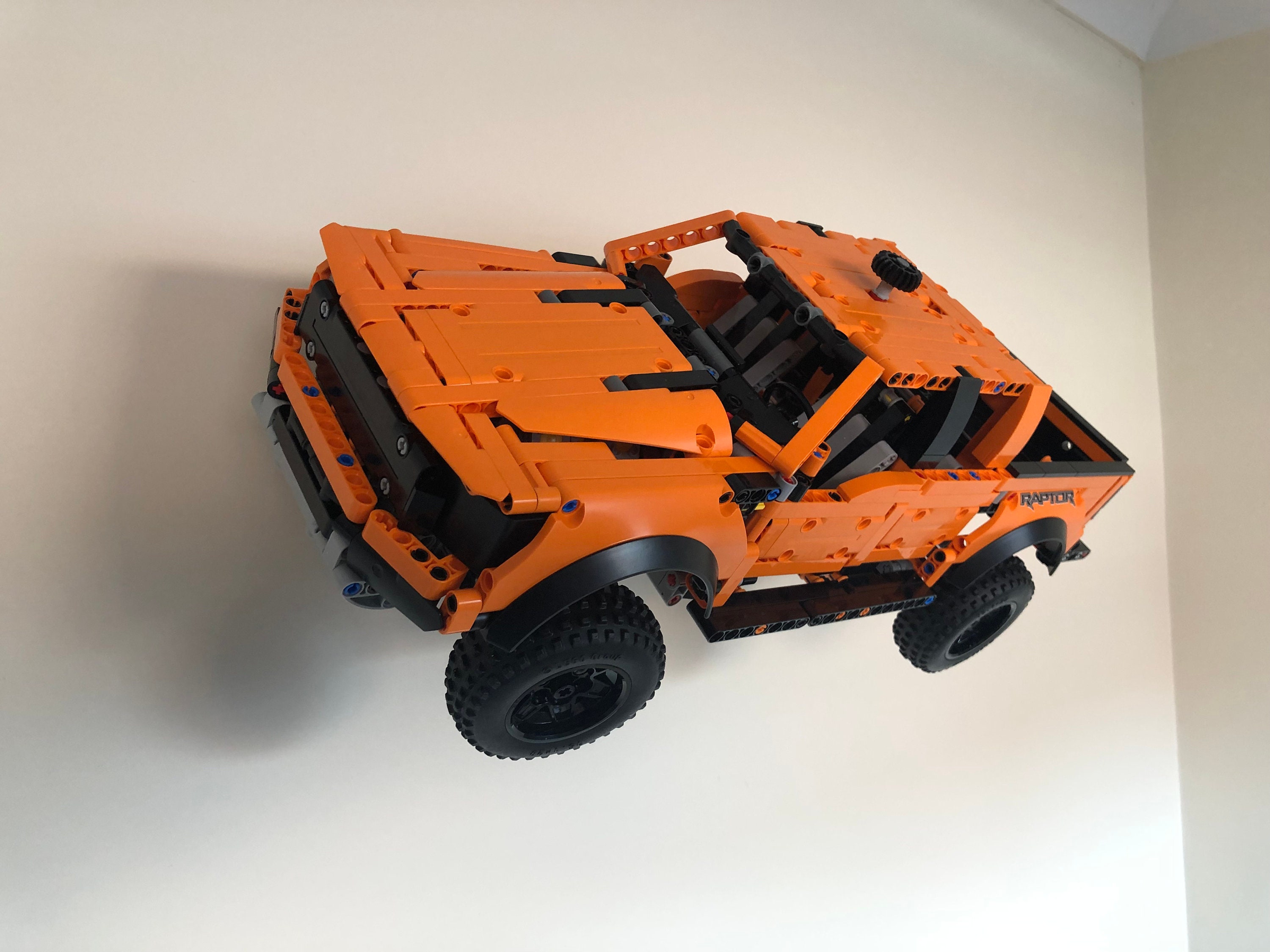 Gecko Bricks Wall Mount for LEGO Technic BMW M 1000RR 42130 3D Printed -   Denmark