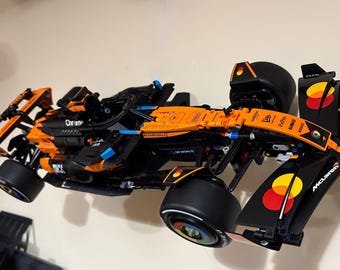 Supporto a parete per esporre la McLaren F1 MCL39 (42228)