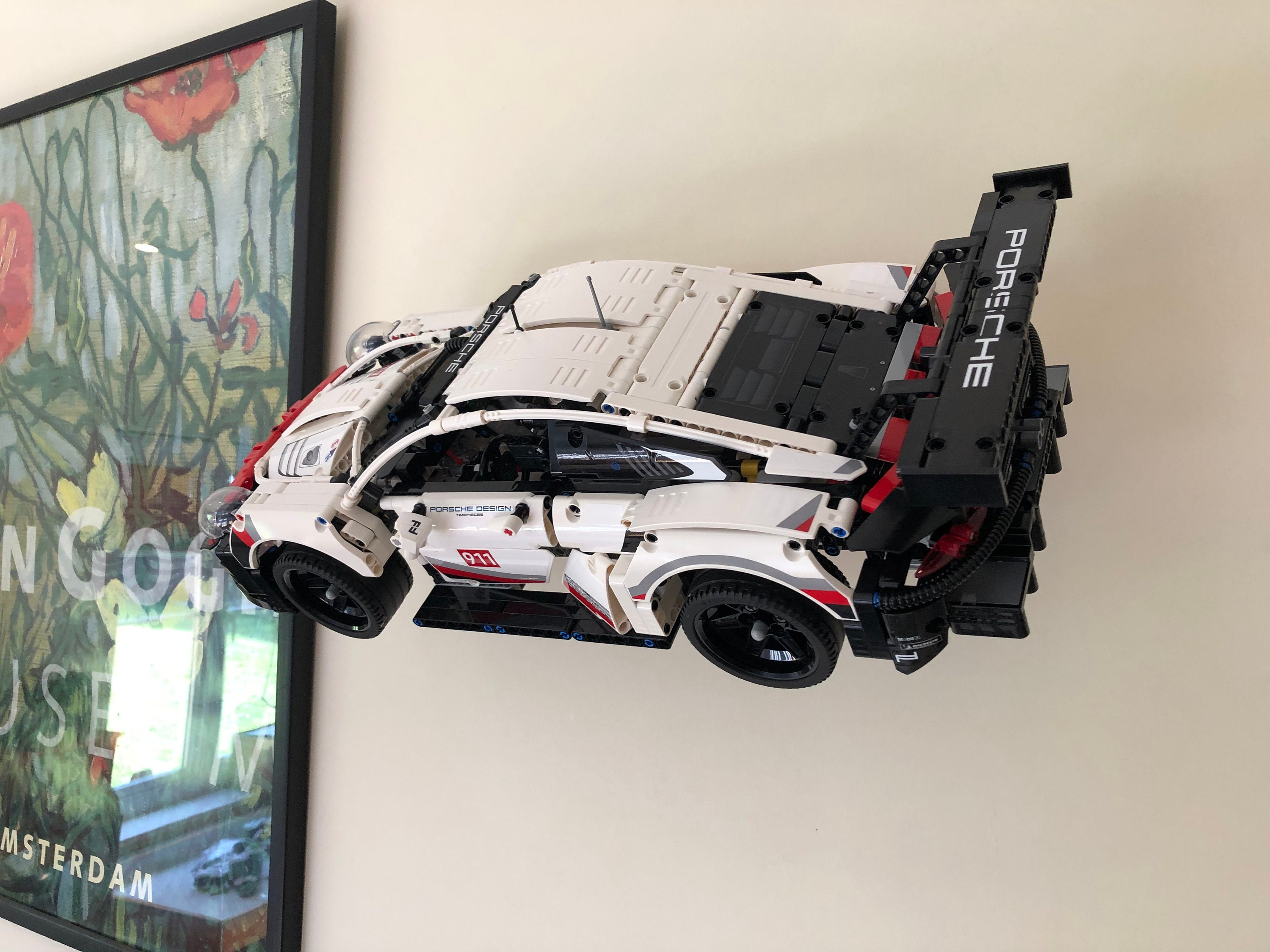 STL file 2 in 1 Wall Mount for Technic Porsche 911 RSR 42096 - angled &  flush mount 🏠・Model to download and 3D print・Cults